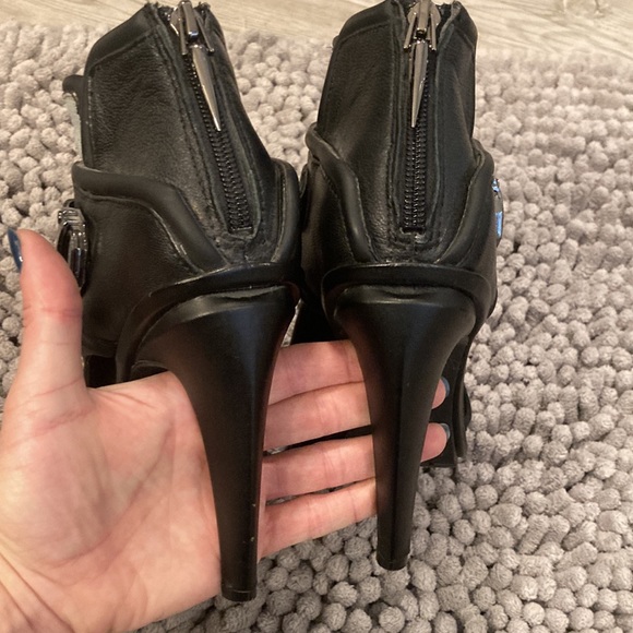 Amazing booties - Picture 5 of 11